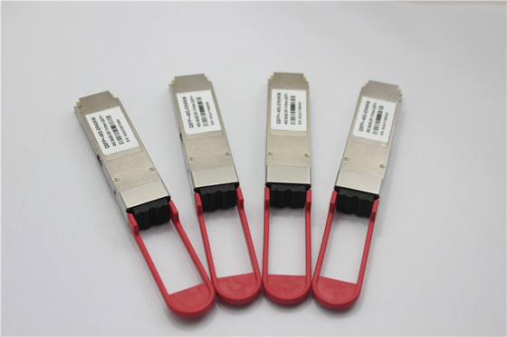 02311BKT เข้ากันได้ 40GbE QSFP + 40KM SMF เครื่องส่งสัญญาณ สำหรับ Cloud MAN