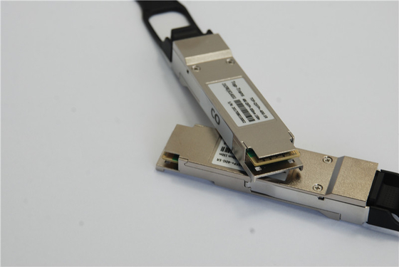 Mellanox MC2210411-SR4E รองรับ 40GBASE-XSR4 QSFP + เครื่องรับส่งสัญญาณออปติคอล MPO MTP-12