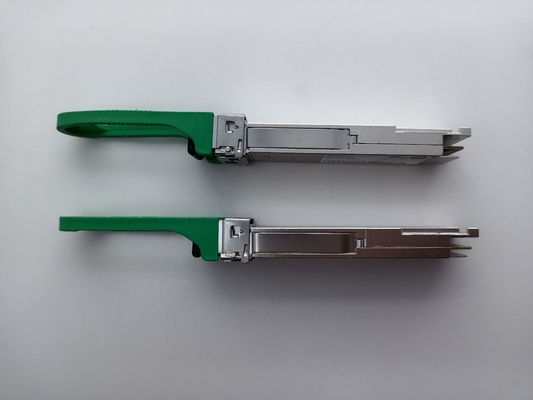 Brocade 57-1000506-01 200G CWDM 2km Gen 7 ICL FC QSFP + โมดูลออปติคัลตัวรับส่งสัญญาณ