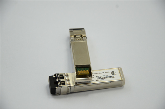 FTLF8529P3BCV-QL 16G SFP + 850nm ความยาวคลื่นสั้นโมดูลรับส่งสัญญาณแสงแบบเสียบได้ร้อน