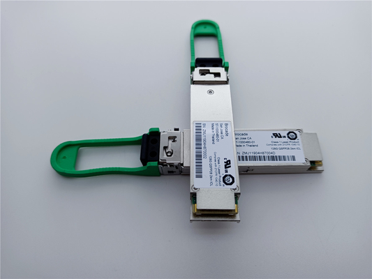 โบรคเกด 57-1000480-01 XBR-000285 128G QSFP28 2km 1310nm SMF Transceiver Module พร้อม LC Connector