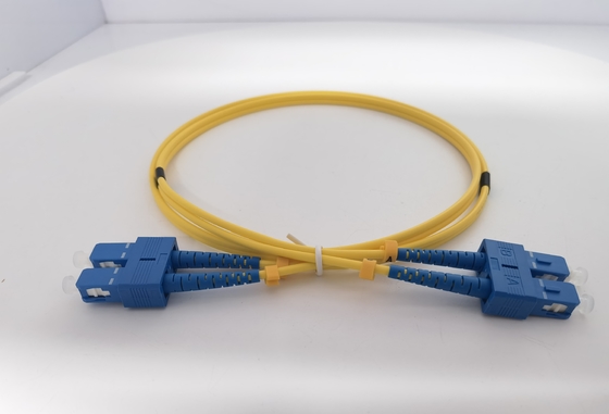 LC UPC ถึง LC UPC สายแพทช์ไฟเบอร์เพล็กซ์ OS2 โหมดเดียว PVC 3.0mm 1m