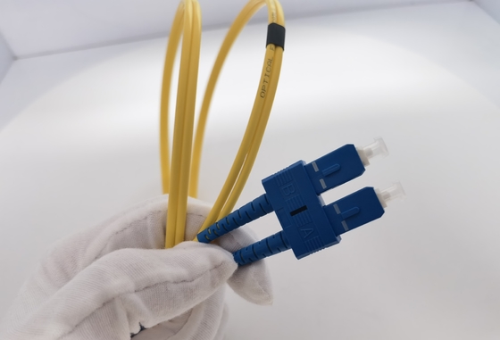 LC UPC ถึง LC UPC สายแพทช์ไฟเบอร์เพล็กซ์ OS2 โหมดเดียว PVC 3.0mm 1m
